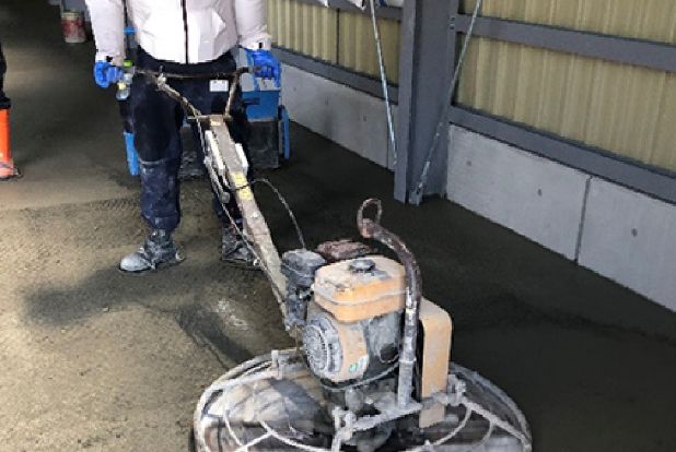 施工中