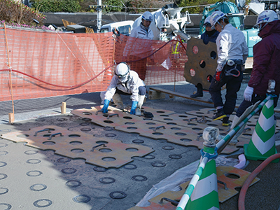 真空コンクリート駐車場スロープ工事
